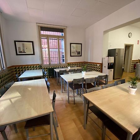 Leevin Student Barcelona Apartment Exterior photo