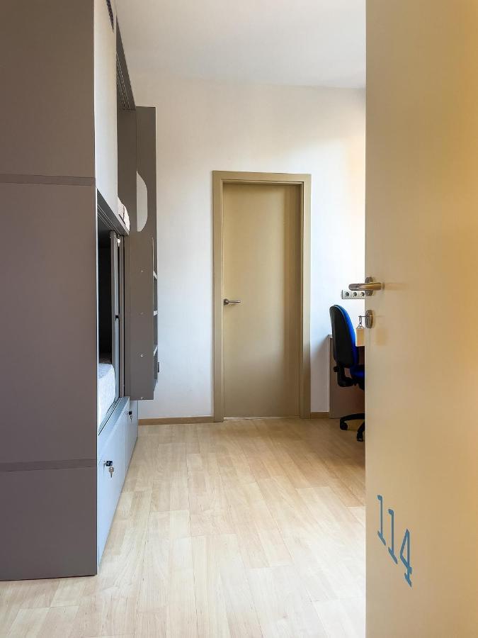 Leevin Student Barcelona Apartment Exterior photo
